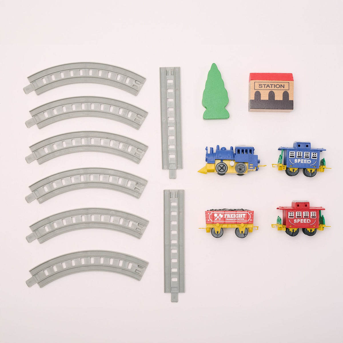 APPLES TO PEARS WIND UP TRAIN SET