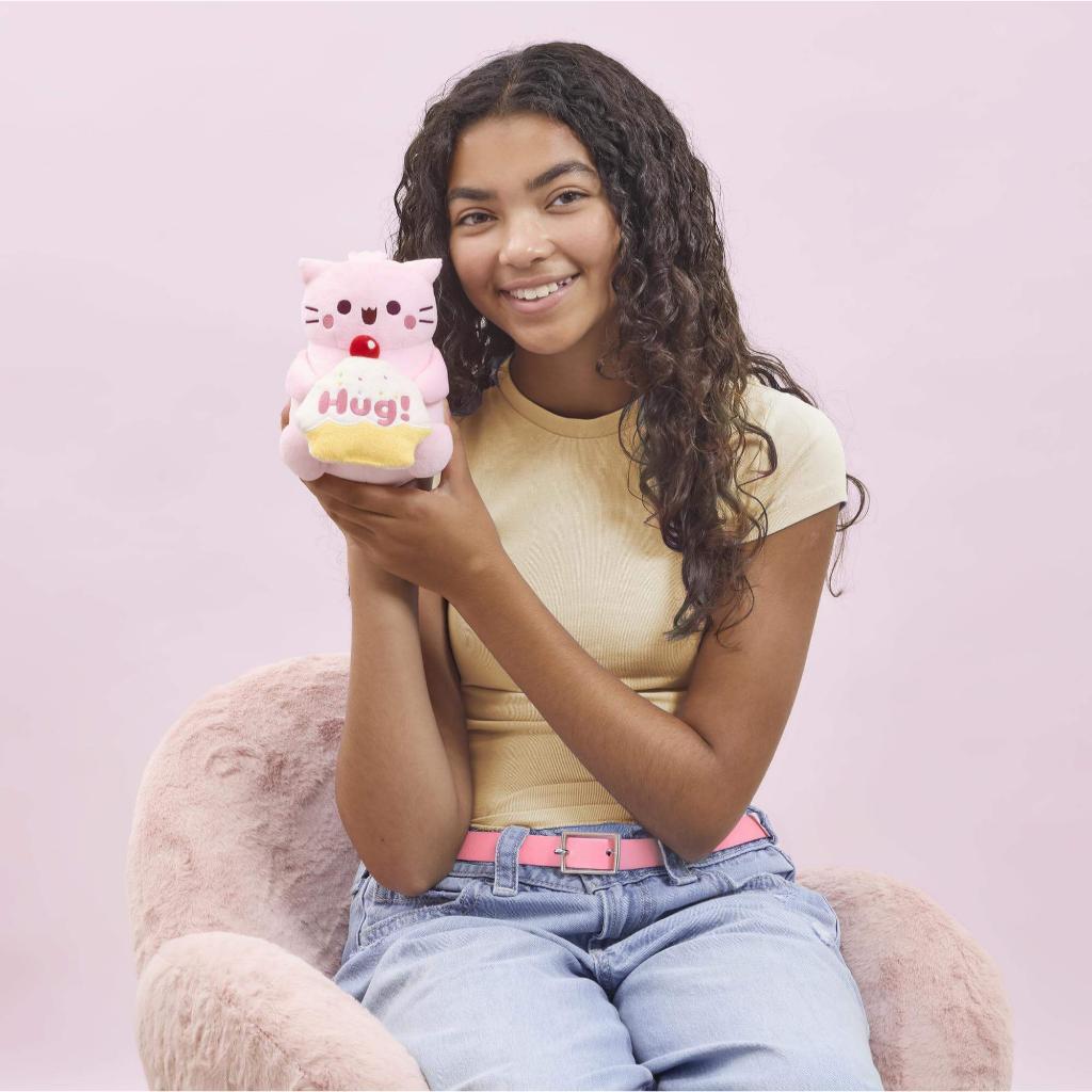 PEMBE HUG SOFT TOY