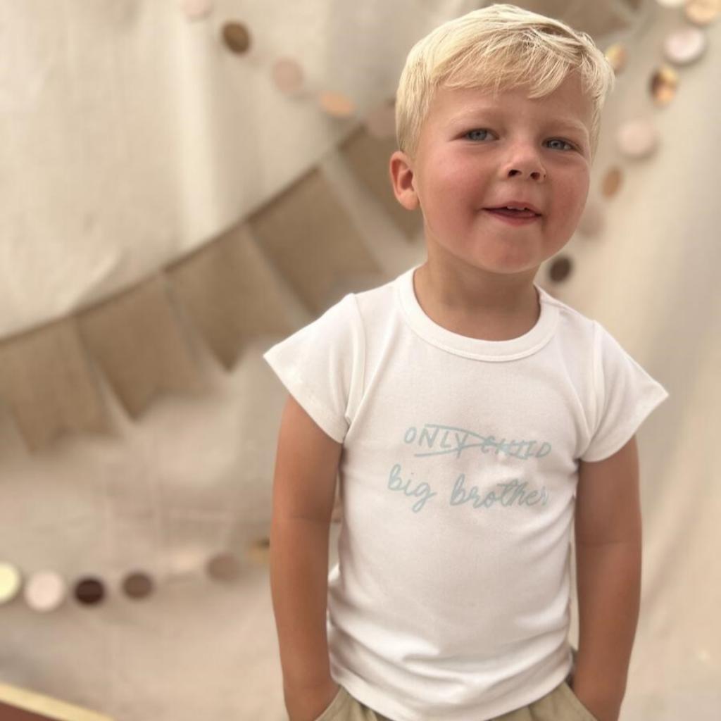 TINY VICTORIES BIG BROTHER TOP TV211A